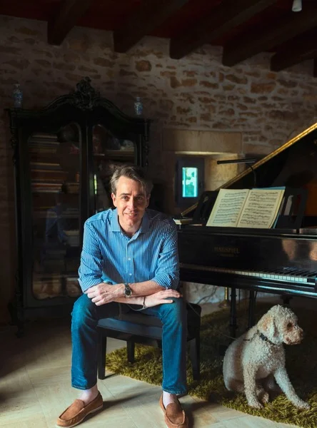 Benjamin Moser author portrait